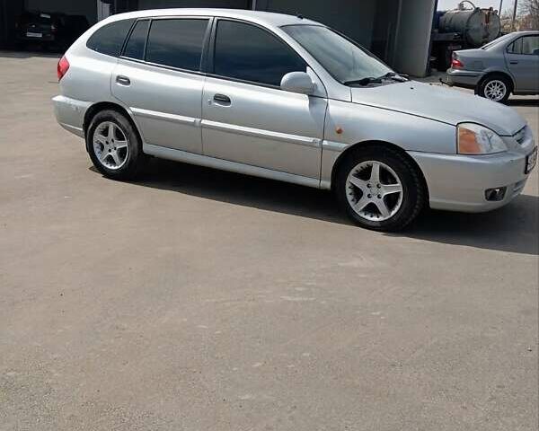 Серый Киа Рио, объемом двигателя 1.34 л и пробегом 380 тыс. км за 3000 $, фото 6 на Automoto.ua
