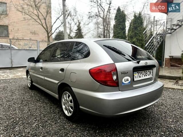 Серый Киа Рио, объемом двигателя 1.4 л и пробегом 188 тыс. км за 2900 $, фото 10 на Automoto.ua