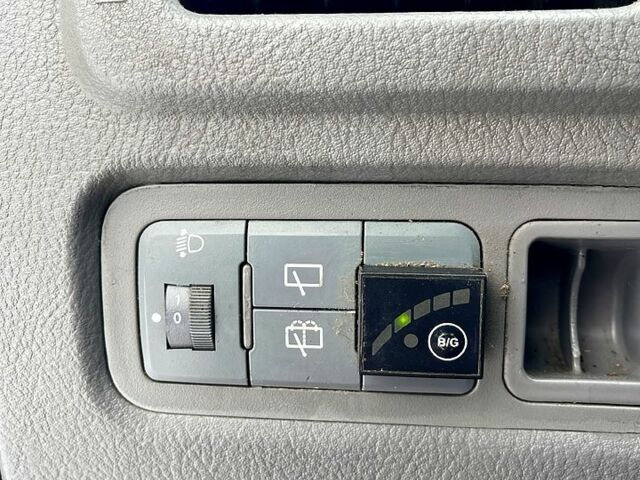 Серый Киа Рио, объемом двигателя 1.3 л и пробегом 402 тыс. км за 3300 $, фото 7 на Automoto.ua