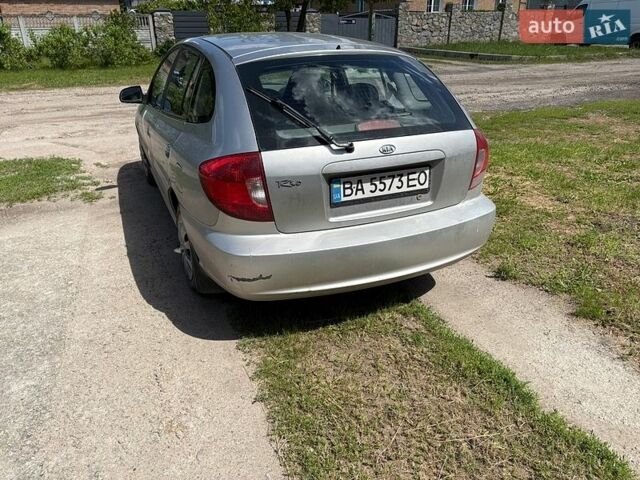 Серый Киа Рио, объемом двигателя 1.3 л и пробегом 181 тыс. км за 2200 $, фото 6 на Automoto.ua