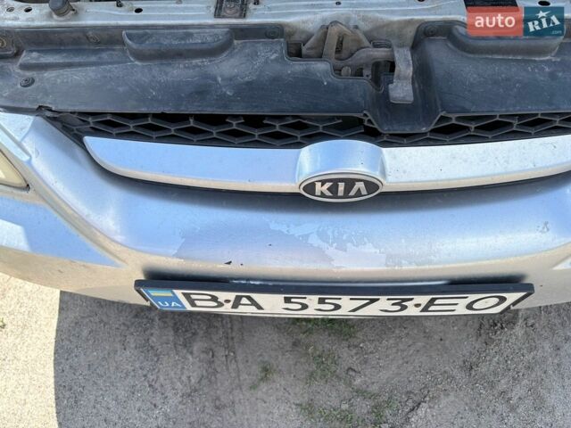Серый Киа Рио, объемом двигателя 1.3 л и пробегом 181 тыс. км за 2200 $, фото 25 на Automoto.ua