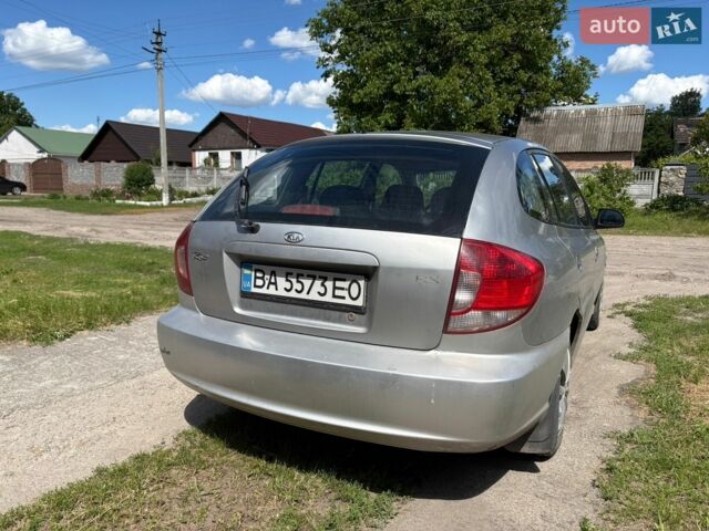 Серый Киа Рио, объемом двигателя 1.3 л и пробегом 181 тыс. км за 2200 $, фото 4 на Automoto.ua