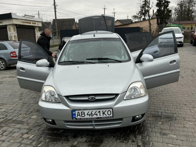 Сірий Кіа Ріо, об'ємом двигуна 1.49 л та пробігом 300 тис. км за 2500 $, фото 2 на Automoto.ua