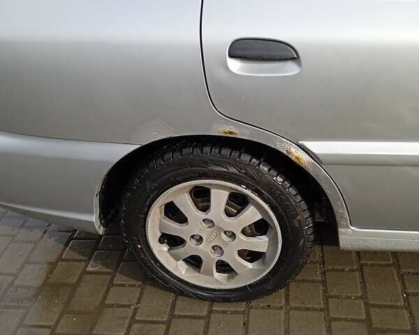 Серый Киа Рио, объемом двигателя 1.3 л и пробегом 205 тыс. км за 3000 $, фото 5 на Automoto.ua