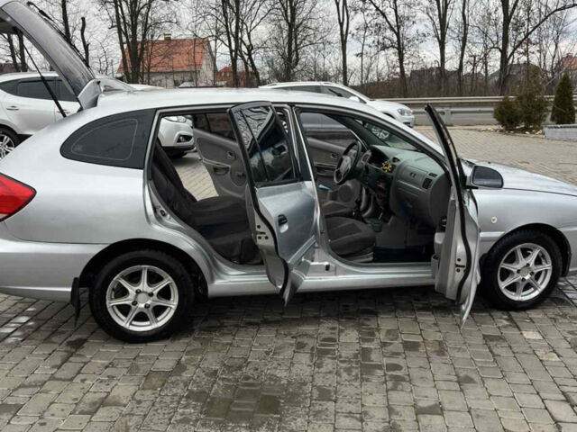 Сірий Кіа Ріо, об'ємом двигуна 1.49 л та пробігом 300 тис. км за 2500 $, фото 7 на Automoto.ua