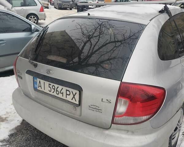 Серый Киа Рио, объемом двигателя 1.5 л и пробегом 172 тыс. км за 2200 $, фото 2 на Automoto.ua