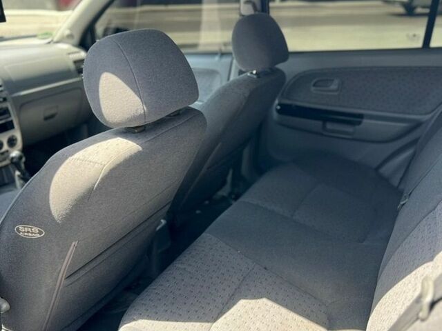 Серый Киа Рио, объемом двигателя 1.5 л и пробегом 144 тыс. км за 2450 $, фото 12 на Automoto.ua