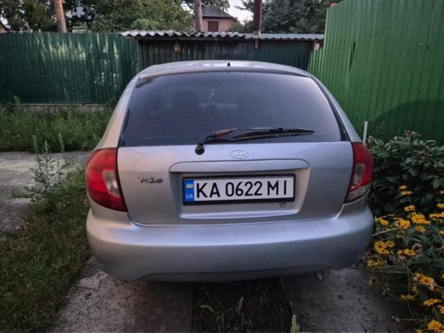 Сірий Кіа Ріо, об'ємом двигуна 1.5 л та пробігом 198 тис. км за 3450 $, фото 2 на Automoto.ua