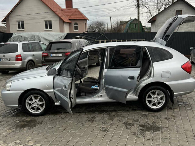 Сірий Кіа Ріо, об'ємом двигуна 1.49 л та пробігом 300 тис. км за 2500 $, фото 6 на Automoto.ua