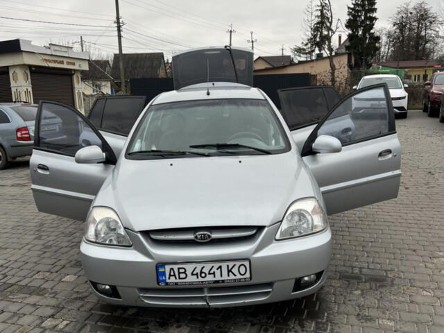 Сірий Кіа Ріо, об'ємом двигуна 1.49 л та пробігом 300 тис. км за 2500 $, фото 5 на Automoto.ua