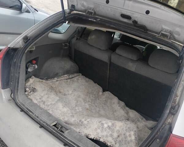 Серый Киа Рио, объемом двигателя 1.5 л и пробегом 172 тыс. км за 2200 $, фото 4 на Automoto.ua