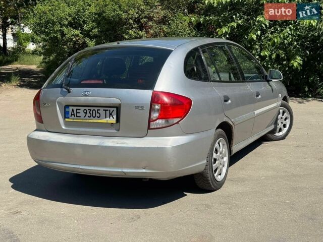 Серый Киа Рио, объемом двигателя 1.34 л и пробегом 209 тыс. км за 3300 $, фото 3 на Automoto.ua