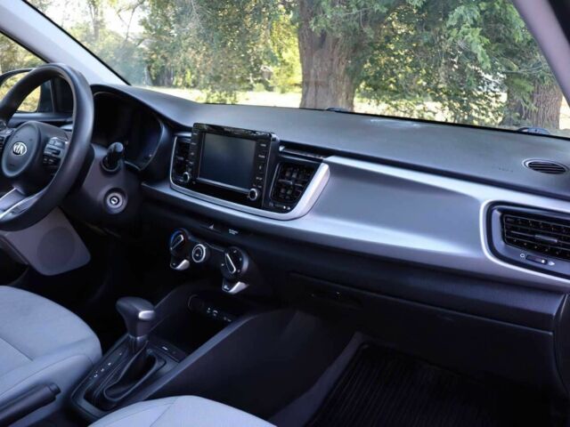Серый Киа Рио, объемом двигателя 1.6 л и пробегом 47 тыс. км за 6000 $, фото 9 на Automoto.ua