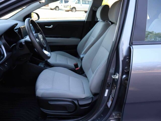 Серый Киа Рио, объемом двигателя 1.6 л и пробегом 47 тыс. км за 6000 $, фото 7 на Automoto.ua