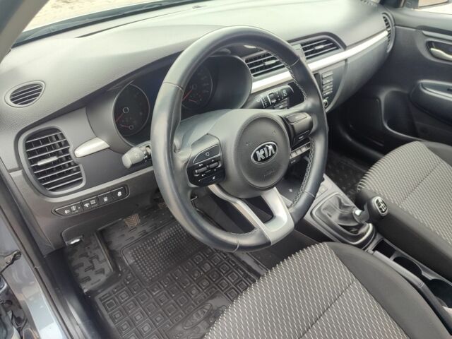 Серый Киа Рио, объемом двигателя 1.6 л и пробегом 23 тыс. км за 12950 $, фото 9 на Automoto.ua