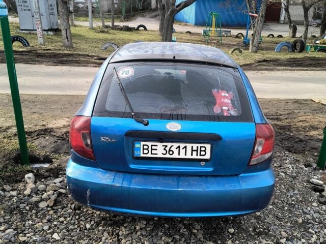 Синий Киа Рио, объемом двигателя 1.5 л и пробегом 243 тыс. км за 2700 $, фото 2 на Automoto.ua