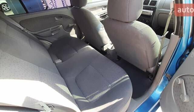 Синій Кіа Ріо, об'ємом двигуна 1.3 л та пробігом 208 тис. км за 4800 $, фото 18 на Automoto.ua