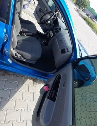 Синий Киа Рио, объемом двигателя 1.3 л и пробегом 208 тыс. км за 4800 $, фото 32 на Automoto.ua