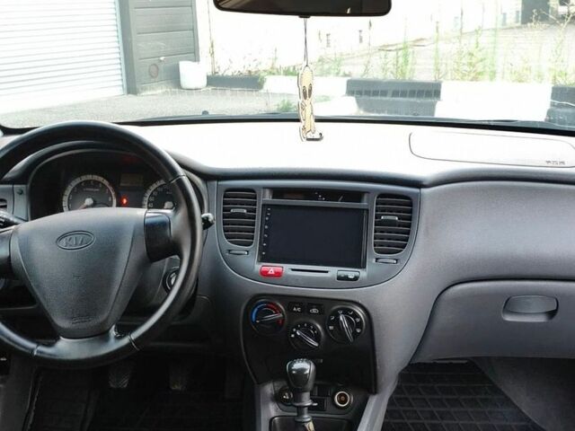 Синий Киа Рио, объемом двигателя 1.6 л и пробегом 216 тыс. км за 4300 $, фото 9 на Automoto.ua