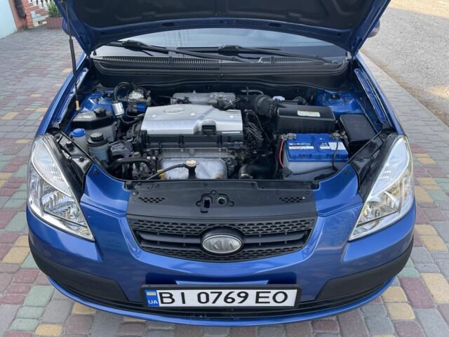Синий Киа Рио, объемом двигателя 1.4 л и пробегом 182 тыс. км за 4350 $, фото 6 на Automoto.ua