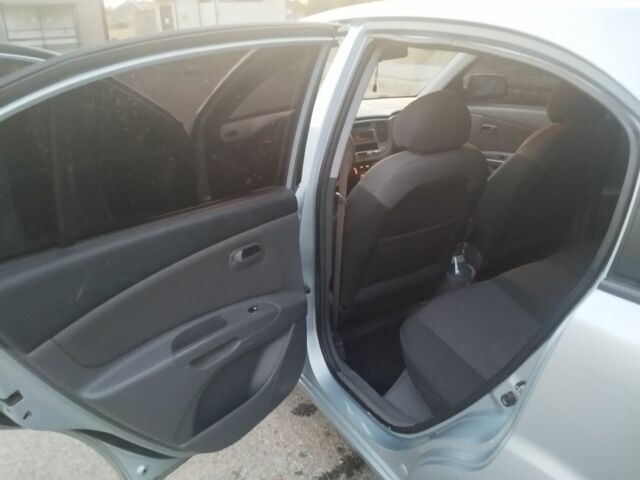 Синій Кіа Ріо, об'ємом двигуна 0 л та пробігом 267 тис. км за 4600 $, фото 6 на Automoto.ua