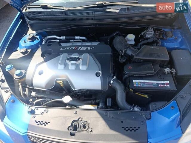 Синий Киа Рио, объемом двигателя 1.8 л и пробегом 227 тыс. км за 4600 $, фото 1 на Automoto.ua
