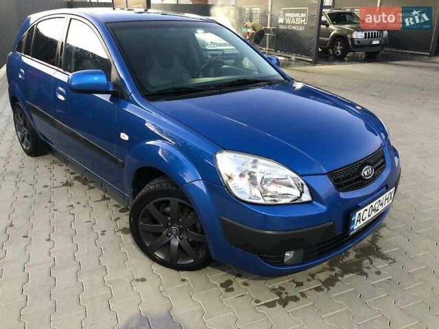 Синій Кіа Ріо, об'ємом двигуна 1.6 л та пробігом 134 тис. км за 7000 $, фото 22 на Automoto.ua
