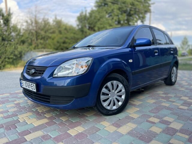 Синий Киа Рио, объемом двигателя 1.4 л и пробегом 182 тыс. км за 4350 $, фото 9 на Automoto.ua