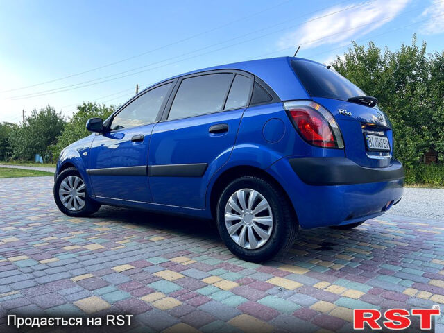 Синій Кіа Ріо, об'ємом двигуна 1.4 л та пробігом 182 тис. км за 4350 $, фото 3 на Automoto.ua