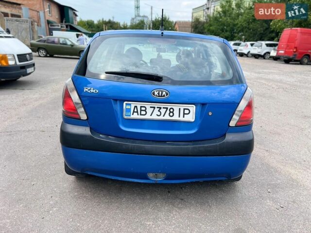 Синій Кіа Ріо, об'ємом двигуна 1.4 л та пробігом 168 тис. км за 3300 $, фото 5 на Automoto.ua