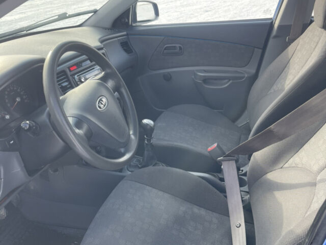 Синій Кіа Ріо, об'ємом двигуна 1.4 л та пробігом 111 тис. км за 4500 $, фото 10 на Automoto.ua