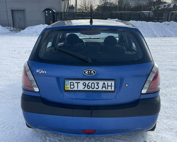 Синий Киа Рио, объемом двигателя 1.4 л и пробегом 111 тыс. км за 4500 $, фото 3 на Automoto.ua