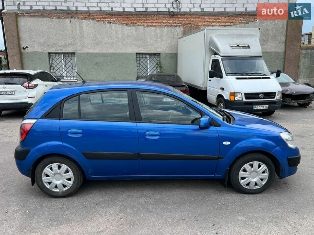 Синій Кіа Ріо, об'ємом двигуна 1.4 л та пробігом 168 тис. км за 3300 $, фото 3 на Automoto.ua