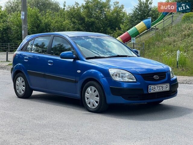 Синій Кіа Ріо, об'ємом двигуна 1.4 л та пробігом 168 тис. км за 3700 $, фото 6 на Automoto.ua