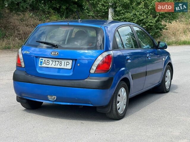Синій Кіа Ріо, об'ємом двигуна 1.4 л та пробігом 168 тис. км за 3700 $, фото 3 на Automoto.ua