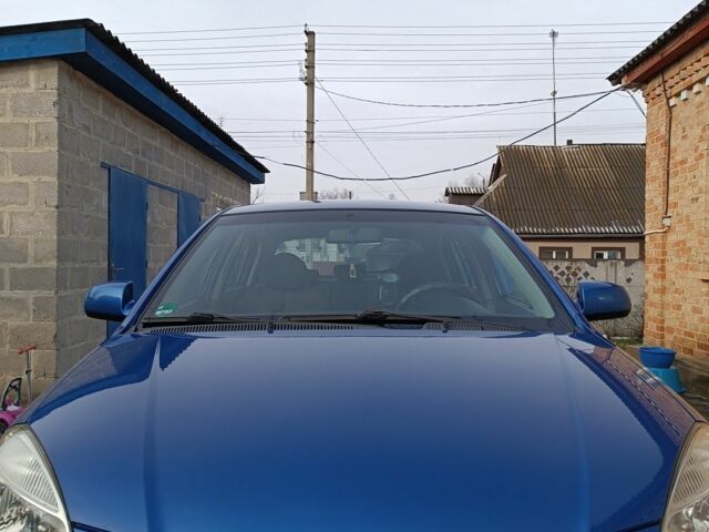 Синий Киа Рио, объемом двигателя 1.4 л и пробегом 231 тыс. км за 5000 $, фото 3 на Automoto.ua