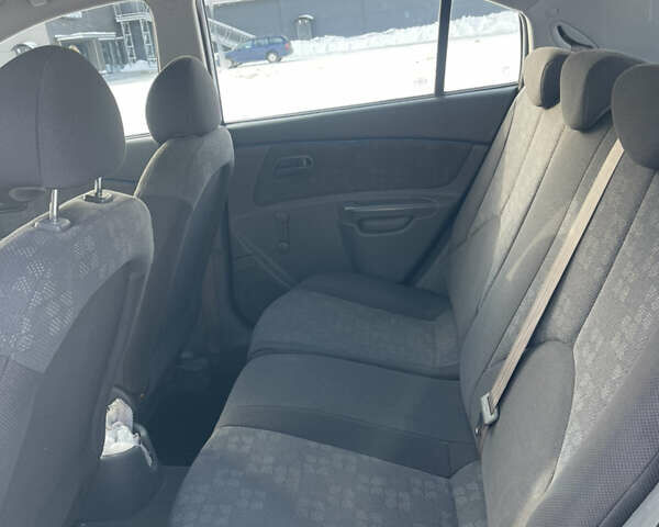 Синий Киа Рио, объемом двигателя 1.4 л и пробегом 111 тыс. км за 4500 $, фото 12 на Automoto.ua