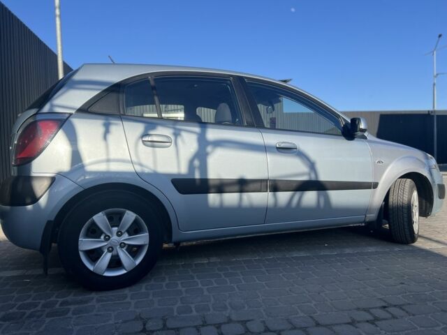 Синий Киа Рио, объемом двигателя 1.4 л и пробегом 192 тыс. км за 2996 $, фото 4 на Automoto.ua