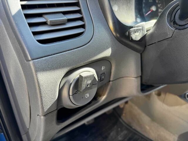 Синій Кіа Ріо, об'ємом двигуна 1.4 л та пробігом 343 тис. км за 4690 $, фото 13 на Automoto.ua