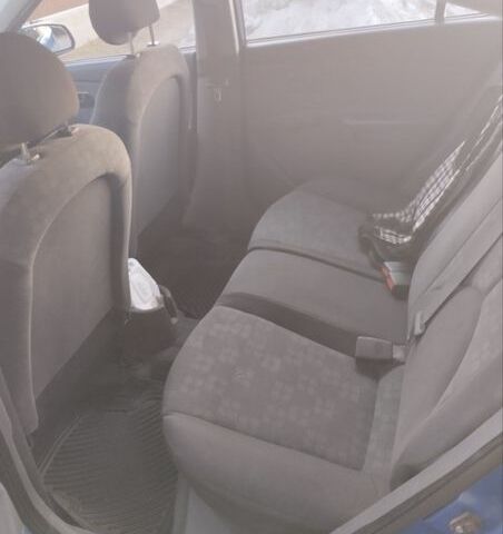 Синий Киа Рио, объемом двигателя 1.4 л и пробегом 190 тыс. км за 3500 $, фото 6 на Automoto.ua