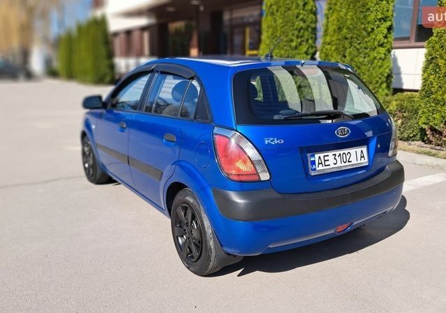Синий Киа Рио, объемом двигателя 1.4 л и пробегом 155 тыс. км за 4700 $, фото 13 на Automoto.ua