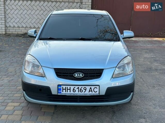 Синій Кіа Ріо, об'ємом двигуна 1.4 л та пробігом 184 тис. км за 4200 $, фото 1 на Automoto.ua