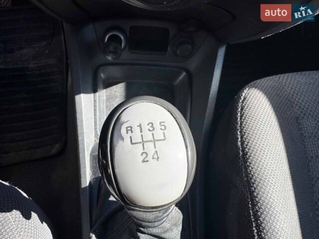 Синий Киа Рио, объемом двигателя 1.4 л и пробегом 343 тыс. км за 3490 $, фото 17 на Automoto.ua