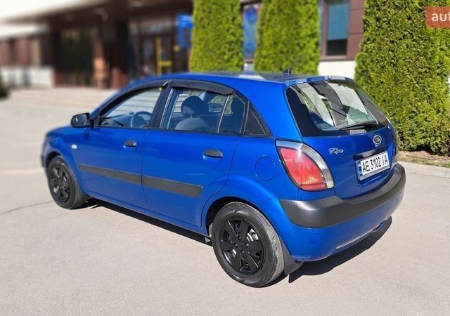 Синий Киа Рио, объемом двигателя 1.4 л и пробегом 155 тыс. км за 4700 $, фото 12 на Automoto.ua