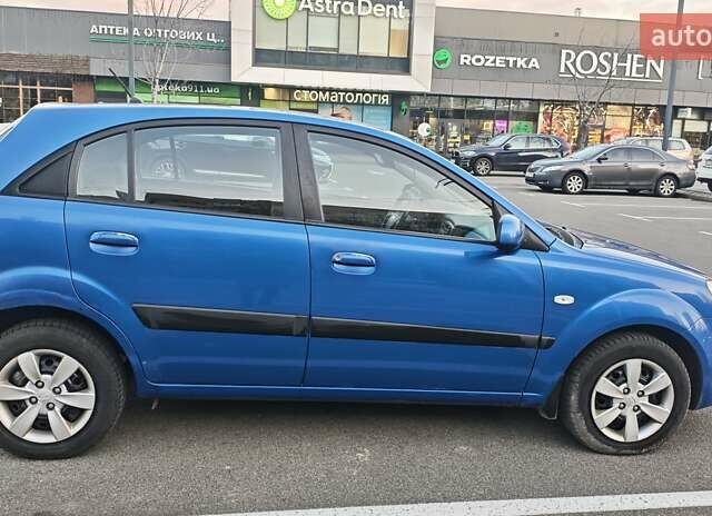 Синий Киа Рио, объемом двигателя 1.4 л и пробегом 339 тыс. км за 4800 $, фото 5 на Automoto.ua
