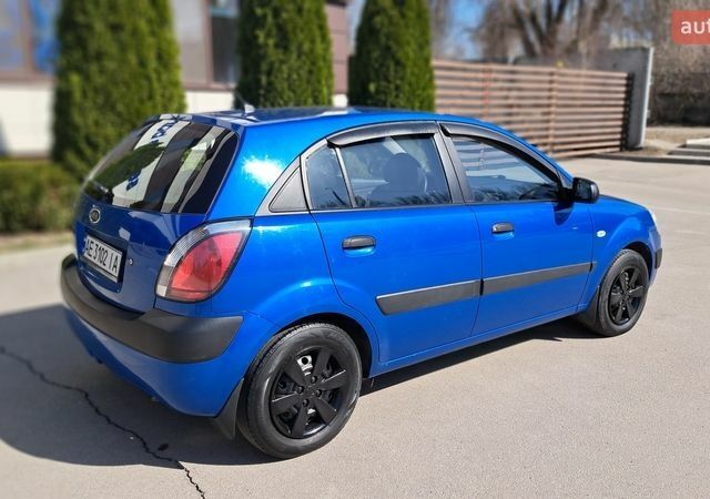 Синий Киа Рио, объемом двигателя 1.4 л и пробегом 155 тыс. км за 4700 $, фото 10 на Automoto.ua