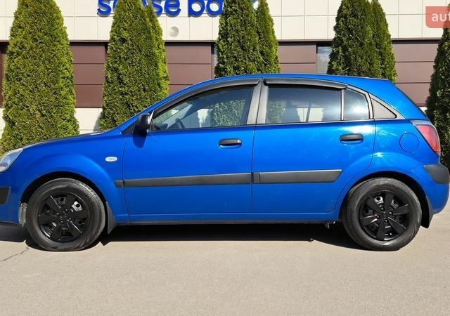 Синий Киа Рио, объемом двигателя 1.4 л и пробегом 155 тыс. км за 4700 $, фото 11 на Automoto.ua