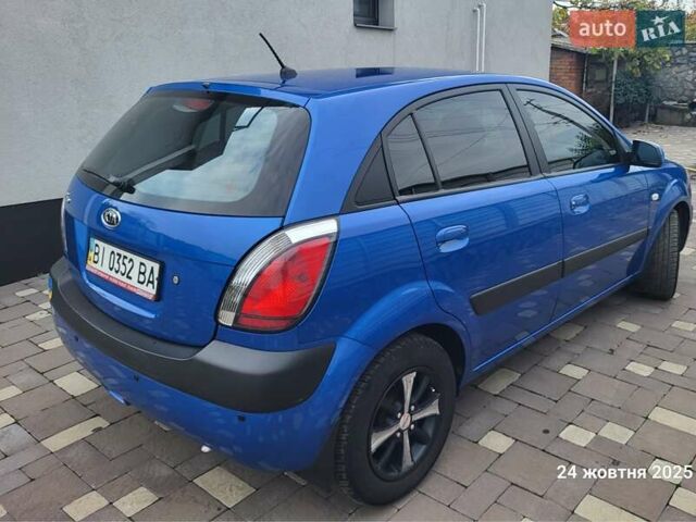 Синій Кіа Ріо, об'ємом двигуна 1.4 л та пробігом 85 тис. км за 5900 $, фото 2 на Automoto.ua