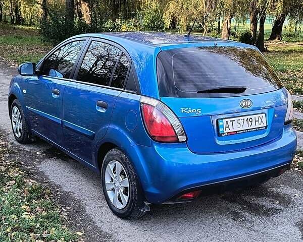 Синий Киа Рио, объемом двигателя 1.4 л и пробегом 142 тыс. км за 4200 $, фото 9 на Automoto.ua