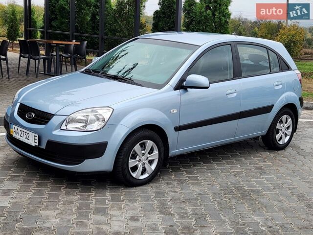 Синий Киа Рио, объемом двигателя 1.4 л и пробегом 192 тыс. км за 6444 $, фото 9 на Automoto.ua